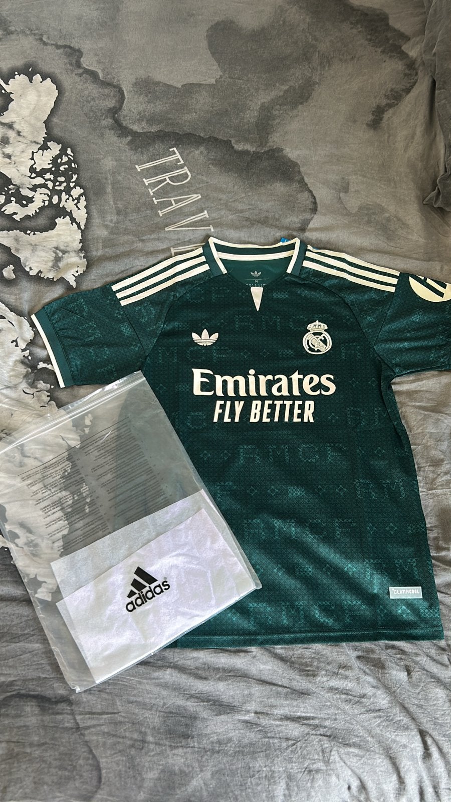 Real Madrid uitshirt 26/27 - Maat M - Nieuw, Maat 48/50 (M), Nieuw, Ophalen of Verzenden, Voetbal