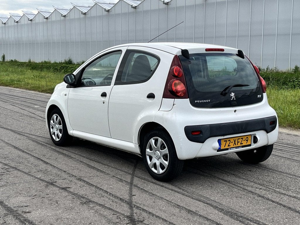 Peugeot 107 1.0 Access Accent, Auto's, Peugeot, Voorwielaandrijving, Euro 5, Stof, Gebruikt