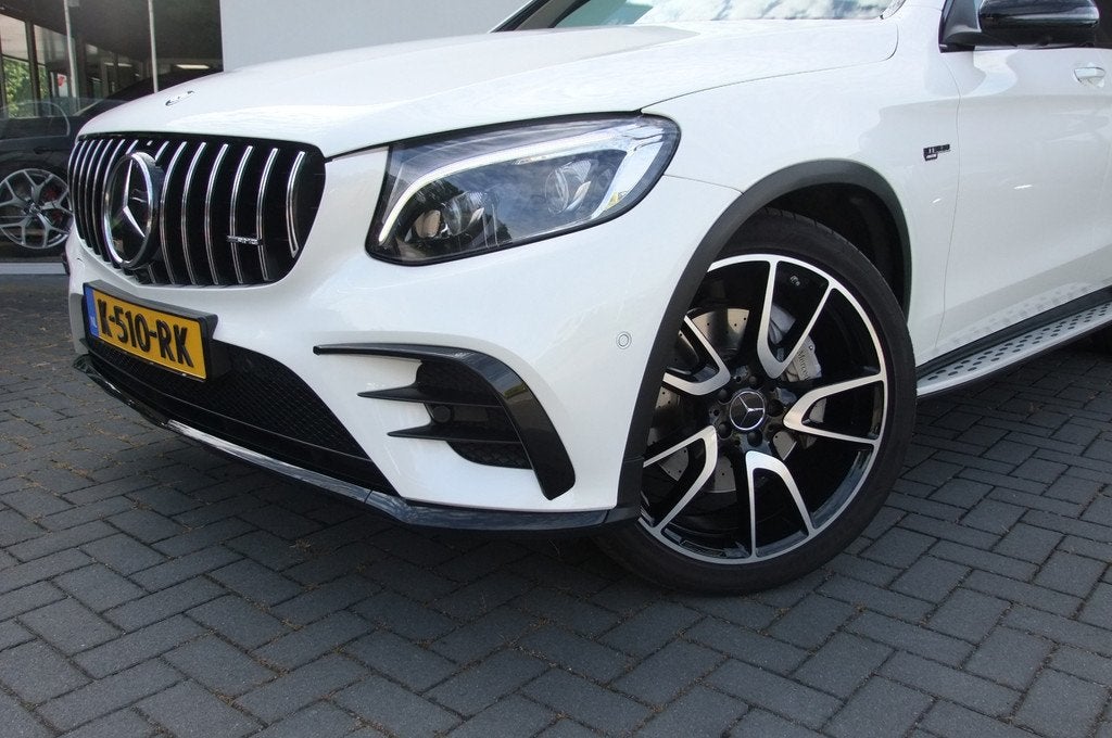 Mercedes-Benz GLC 250 d 4MATIC AMG/ 21 inch/ 360 camera/ Dis, Auto's, Mercedes-Benz, Automaat, Gebruikt, Euro 6, 2500 kg
