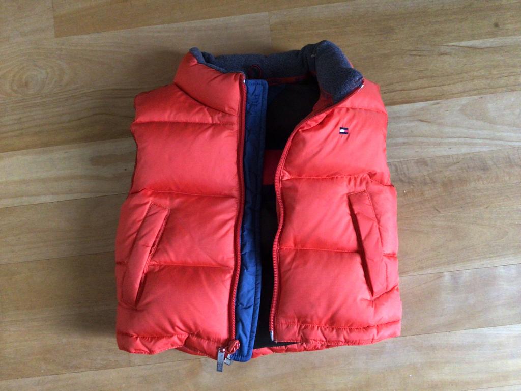 Hilfiger bodywarmer maat 74 nieuw kleur ORANJE!, Ophalen of Verzenden