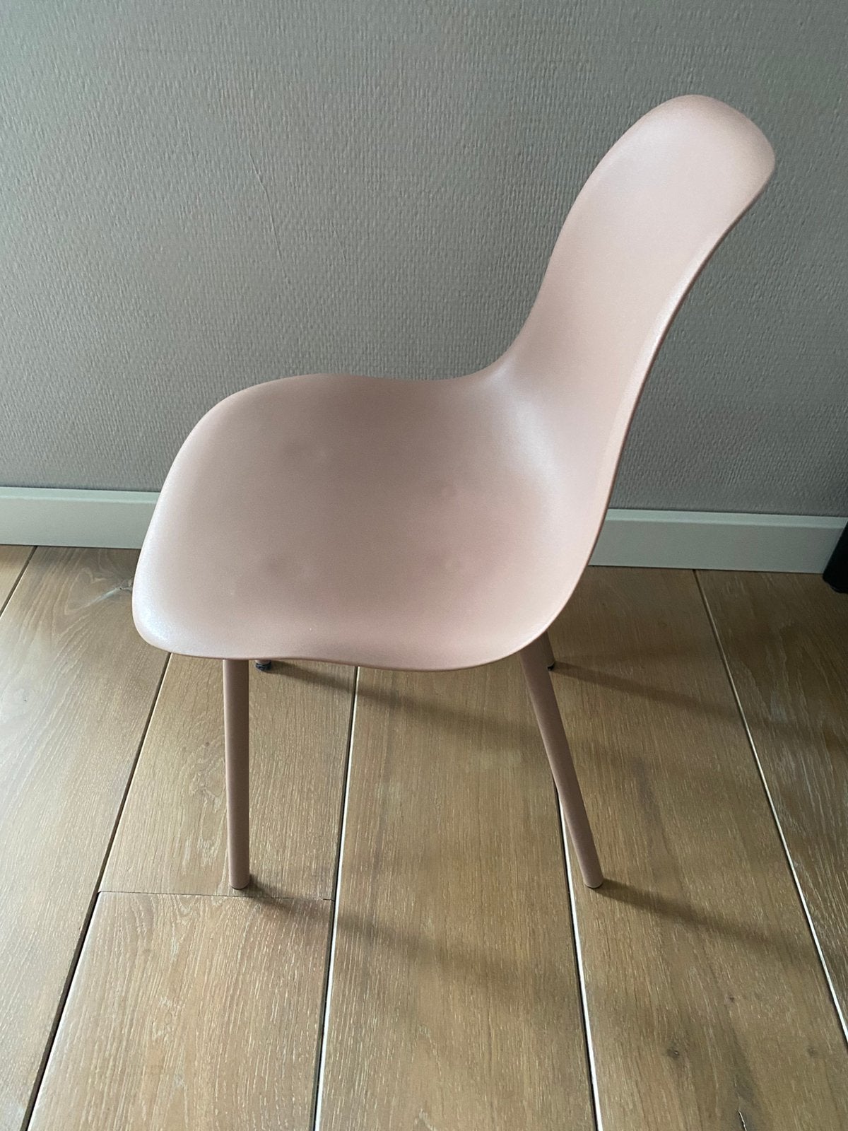 Stoeltje oudroze kind, nette staat, Ophalen, Zo goed als nieuw, Stoel(en)