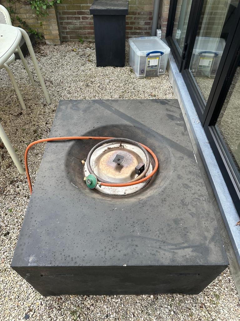 Vuurtafel op gas - Gezellige warmte voor buiten, Ophalen, Gebruikt