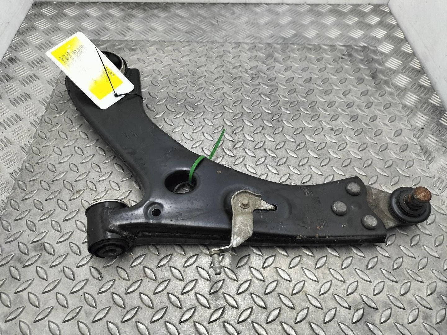 FORD KUGA DRAAGARM ONDER LV 2022, Ophalen of Verzenden, Gebruikt, Stiba lid