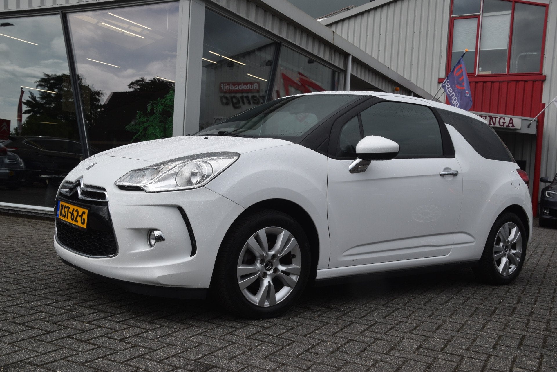 Citroën DS3 1.4 Chic Airco | LMV | Mistlampen | Cruise, Auto's, Voorwielaandrijving, Euro 5, Stof, Gebruikt