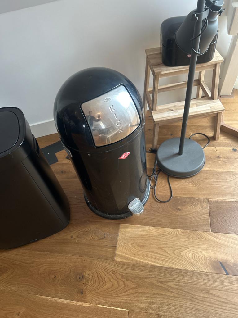 Wesco Kickmaster Pedaalemmer Zwart - Gebruikt, Gebruikt, Met pedaal, Ophalen of Verzenden, 30 tot 40 liter