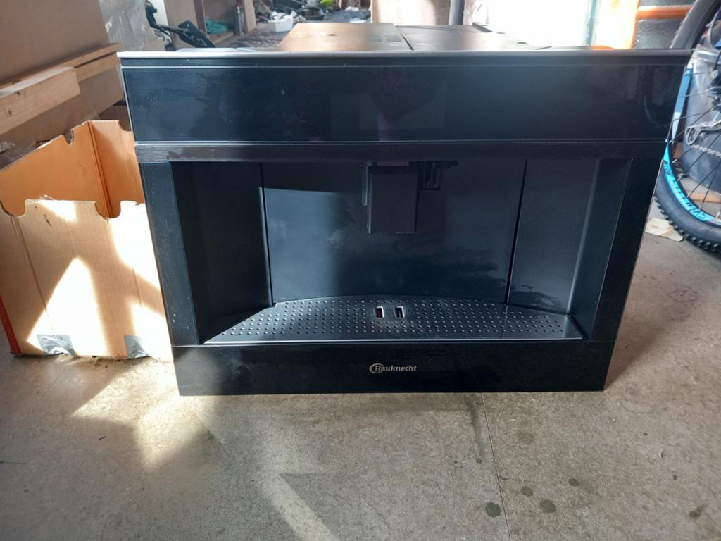 Bauknecht Inbouw Koffiemachine - Volautomatisch, Gebruikt, Koffiemachine, Koffiebonen, 4 tot 10 kopjes