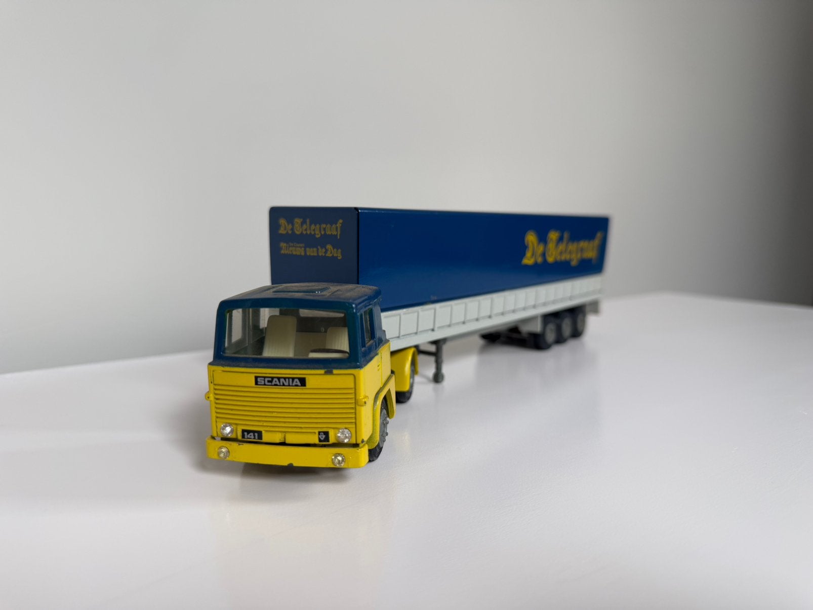 Scania 141 De Telegraaf, Ophalen of Verzenden, Bus of Vrachtwagen, Tekno