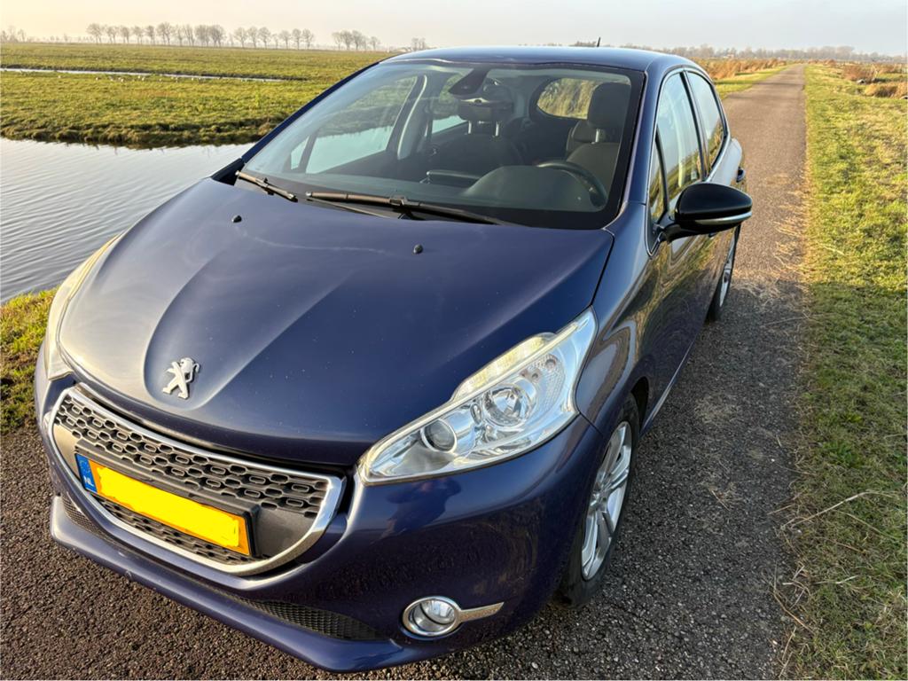 Peugeot 208 1.6 VTI 88KW/120PK 5-D 2013 Blauw, Voorwielaandrijving, Electronic Stability Program (ESP), 4 cilinders, Blauw