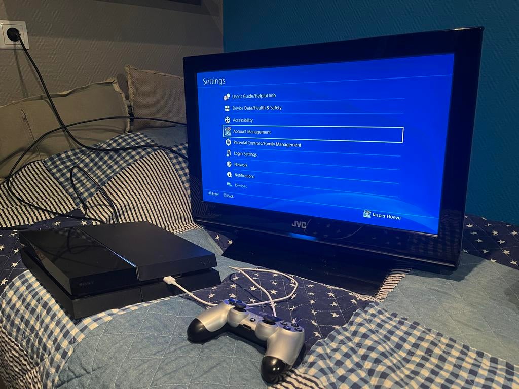 PlayStation 4 + scherm, controller en 4 spellen., Ophalen, Zo goed als nieuw, Met 1 controller, Slim