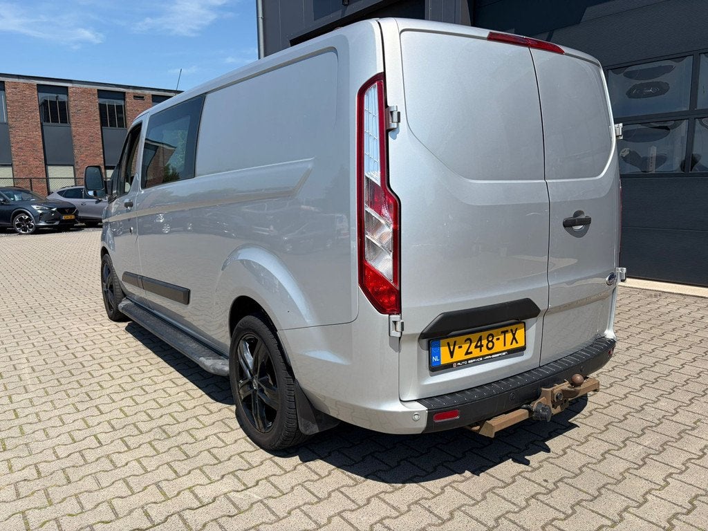 Ford Transit Custom 300 2.0 TDCI DC L2H1 | Motorschade | Tre, Auto's, Bestelauto's, Voorwielaandrijving, Gebruikt, 4 cilinders