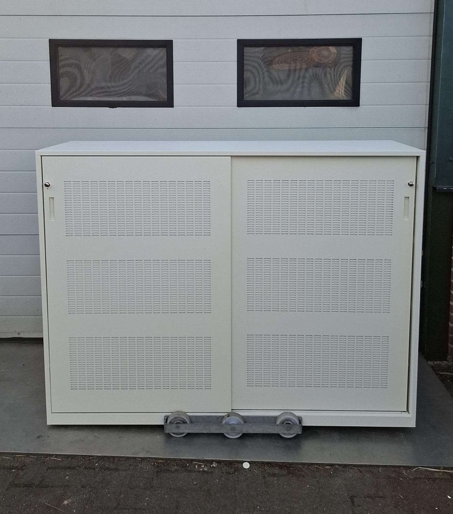 Geperforeerde design kast, Ophalen, Gebruikt, -, -