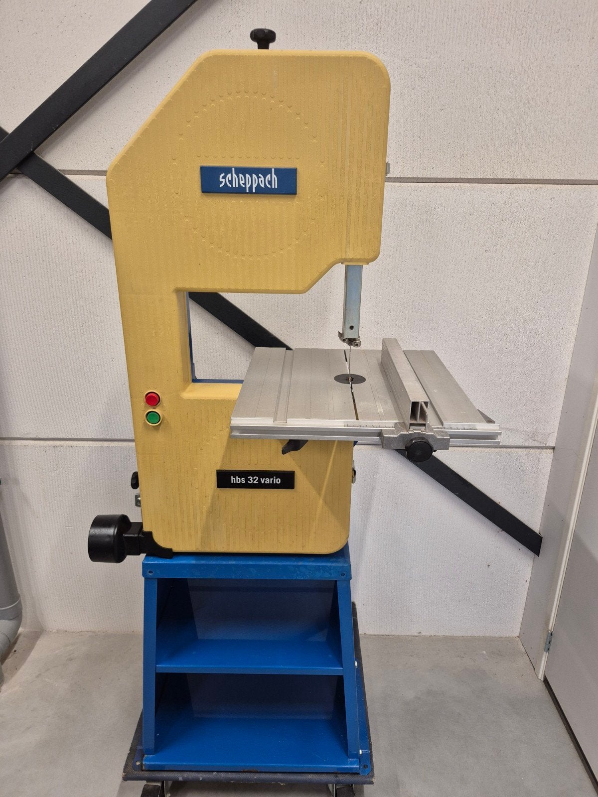 scheppach,hbs 32 vario,lintzaag,zaagmachine,sheppach,230v, Ophalen of Verzenden, 1200 watt of meer, Lintzaag, 70 mm of meer