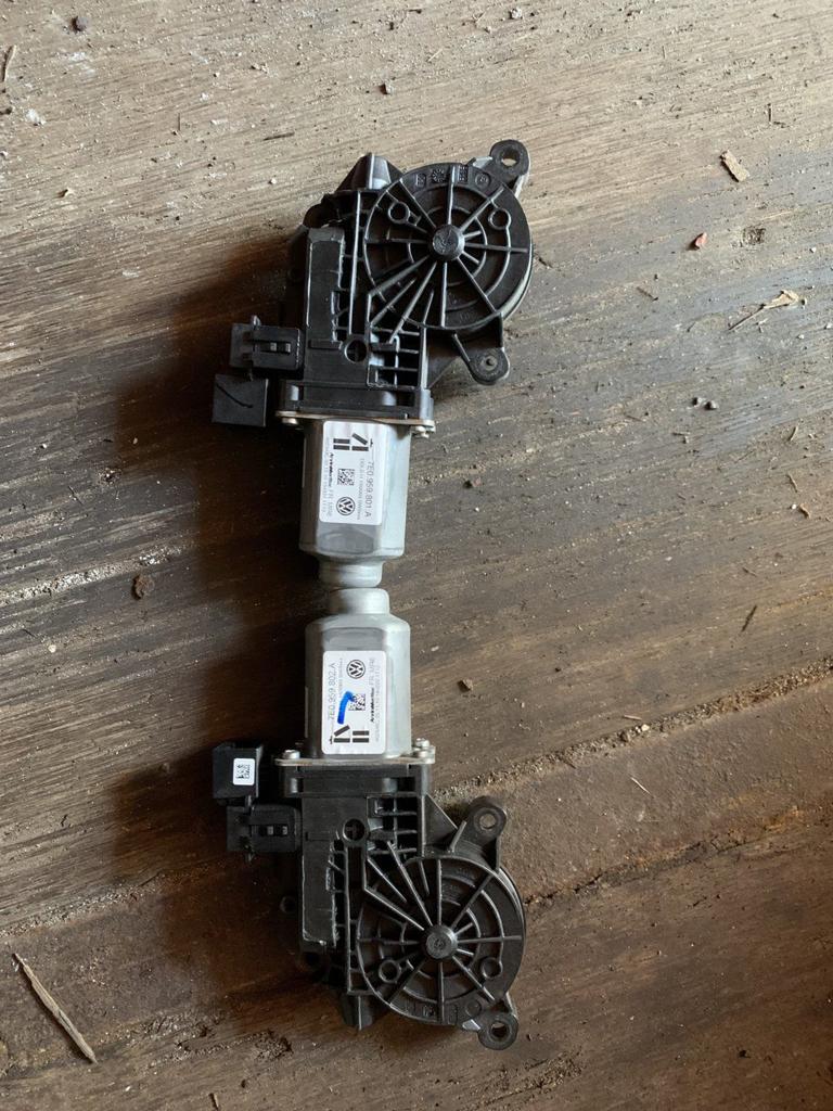 Volkswagen T5.1 GP raammotor, Auto-onderdelen, Elektronica en Kabels, Gebruikt, -, Volkswagen, -