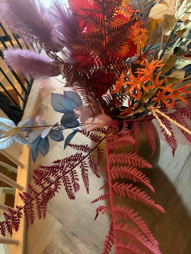 Vaas met kunstbloemen, Ophalen, Zo goed als nieuw