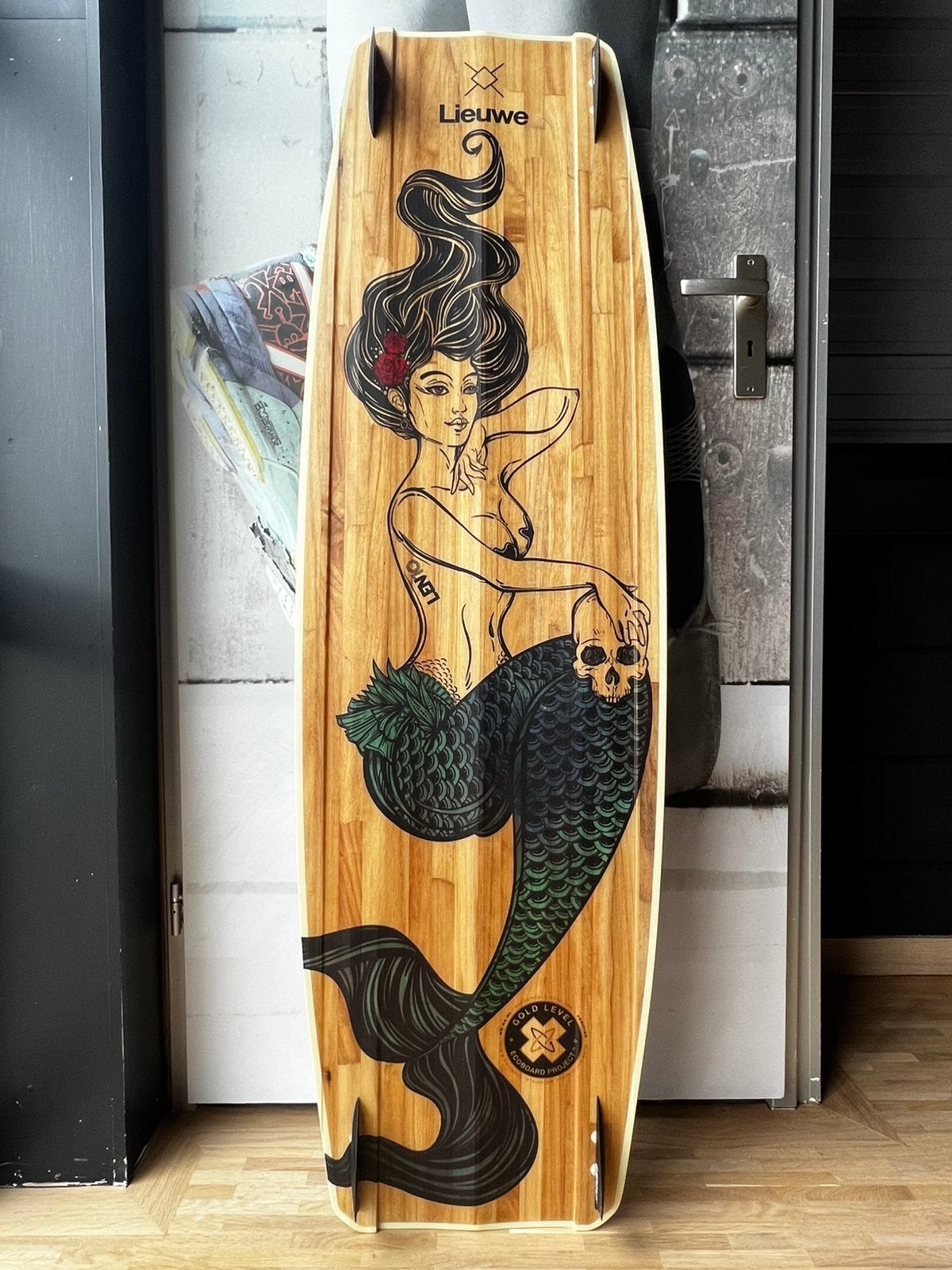 Lieuwe Oceana 141x41 Len10 kiteboard - zeer nette staat, Twintip, Kiteboard, Ophalen of Verzenden, Zo goed als nieuw