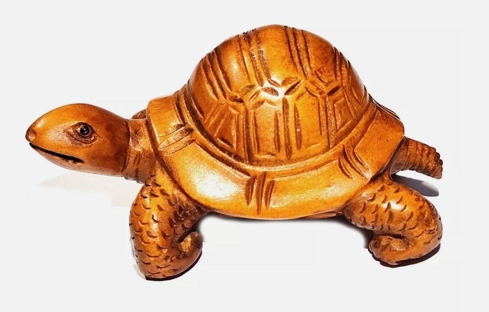 Houten Netsuke van een schildpad Japan, Hout, Bruin, Ophalen of Verzenden, Netsuke
