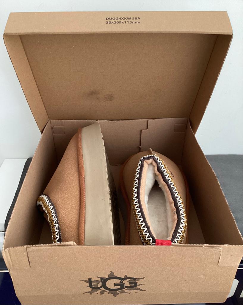 UGG Australia TAZZ Original, Slippers, Bruin, Ophalen of Verzenden, Zo goed als nieuw