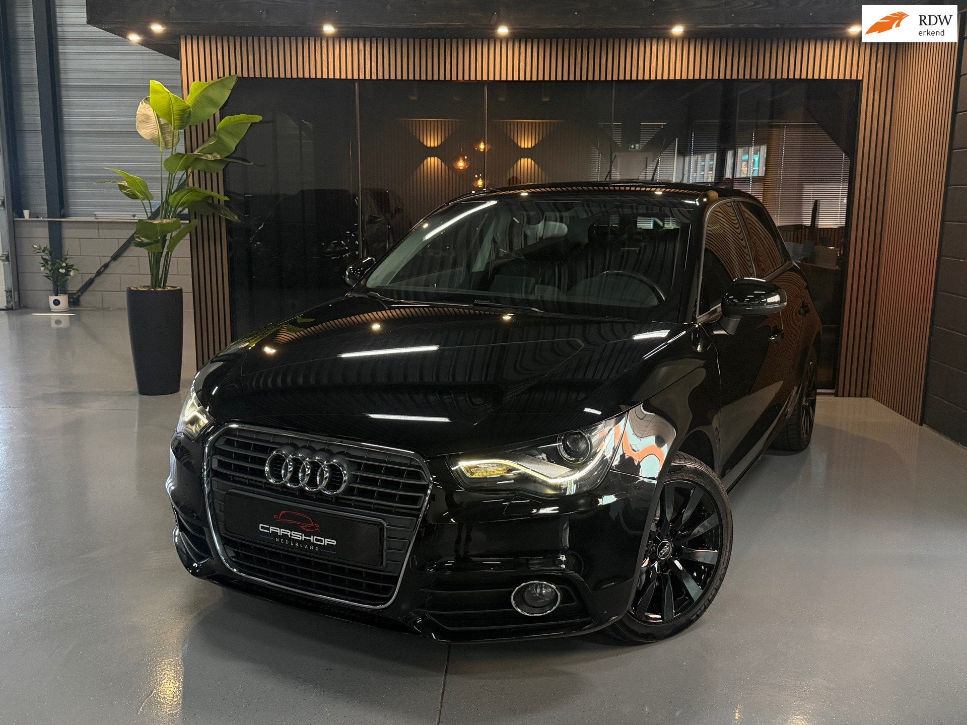 Audi A1 Sportback 1.4 TFSI 140PK Pro Line S AUTOMAAT/CRUISE, Auto's, Audi, Stof, Zwart, 4 cilinders, 4 stoelen