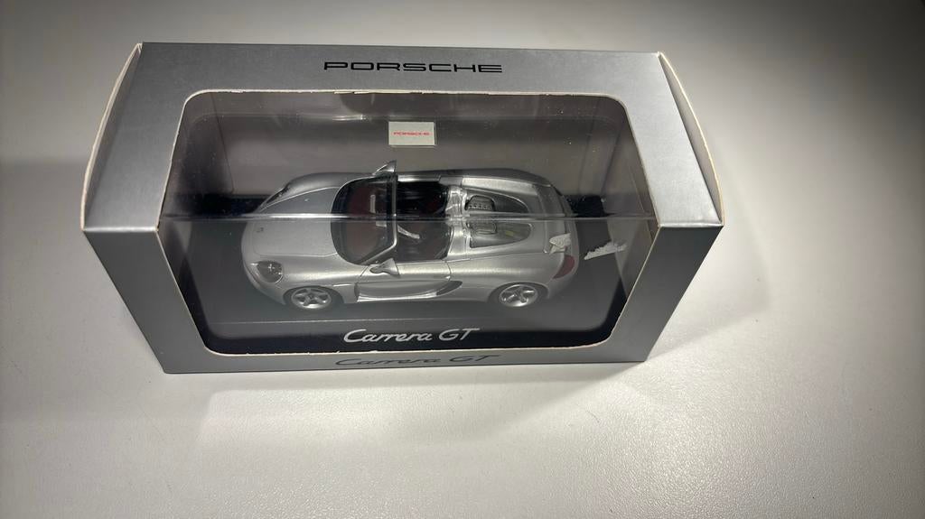 Porsche carrera gt minichamps 1.43, Hobby en Vrije tijd, Modelauto's | 1:43, Auto, Ophalen of Verzenden, MiniChamps, A