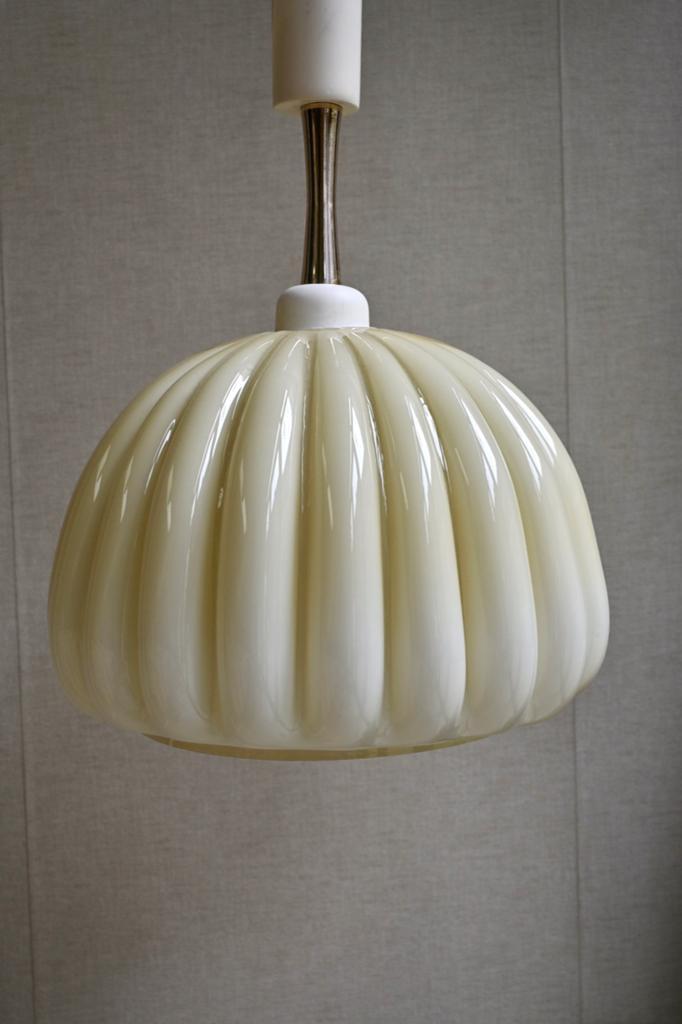 Art deco Opaline Lamp van Kaiser Leuchten Jaren 70, Kaiser Leuchten, Ophalen of Verzenden, Kaiser Leuchten, Kaiser Leuchten