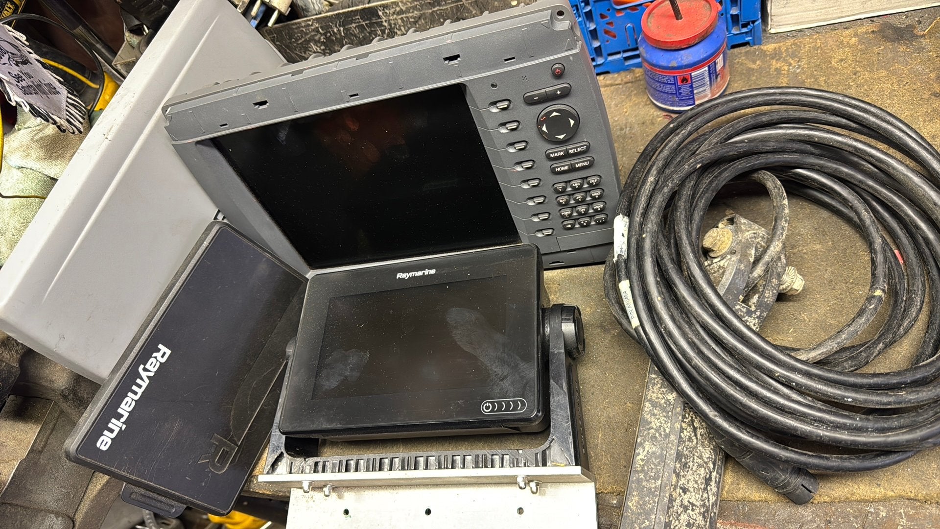 Raymarine Kaartplotter en Fish Finder Set, Watersport en Boten, Navigatiemiddelen en Scheepselektronica, Ophalen, Gebruikt, Kaartplotter of Fish Finder