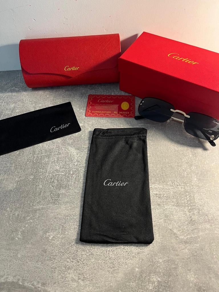Cartier zonnebril - Gloednieuw!, Sieraden, Tassen en Uiterlijk, Zonnebrillen en Brillen | Dames, Overige merken, Zonnebril, Zwart