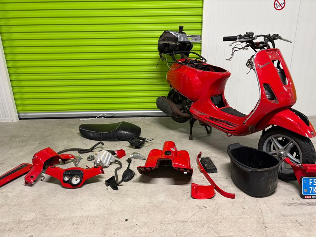 Vespa s project, Ophalen, Gebruikt, Benzine, Piaggio