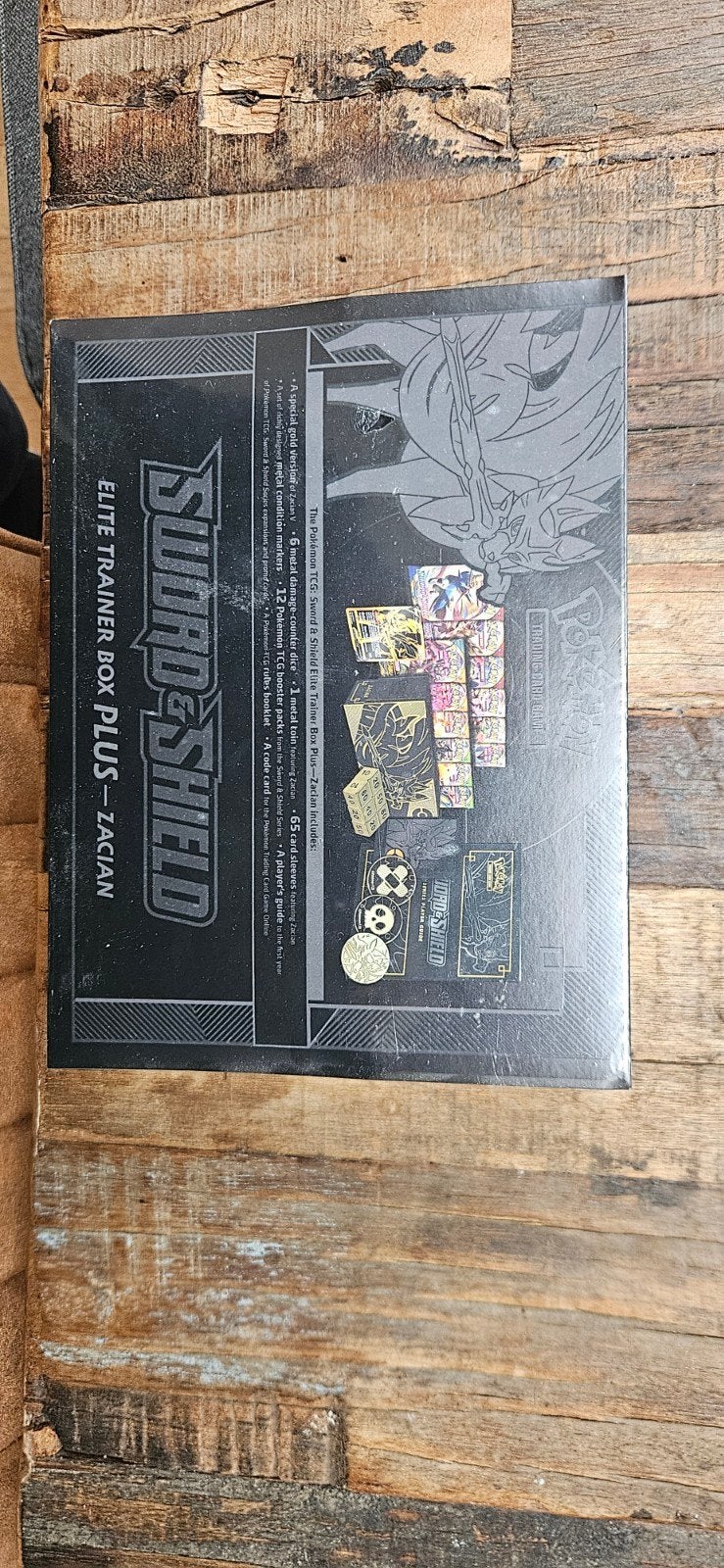 pokemon sword & shield ETB plus zacian/zamazenta nieuw/seale, Ophalen of Verzenden, Nieuw