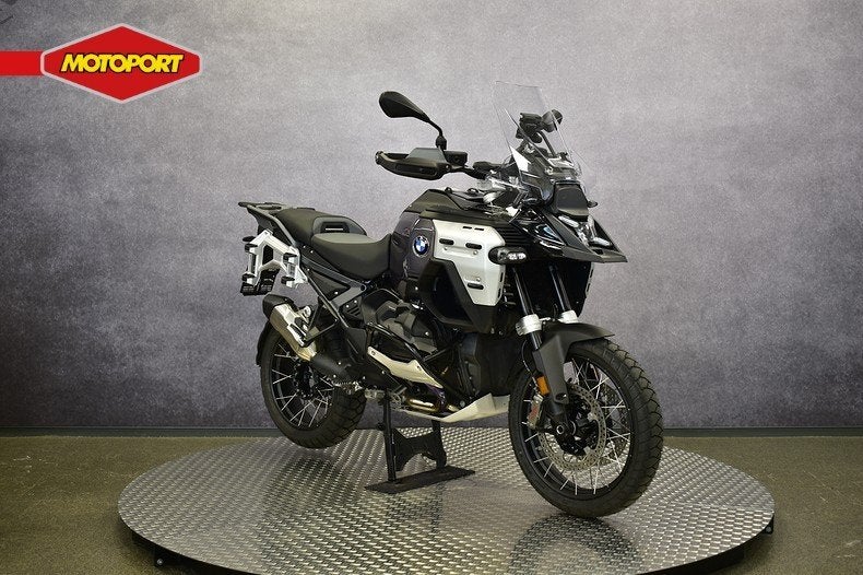 BMW R 1300 GS ADVENTURE (bj 2025), Einsteinlaan 5
2289 CC  Rijswijk, NL, Bedrijf, BMW Motorrad Nederland, Toermotor