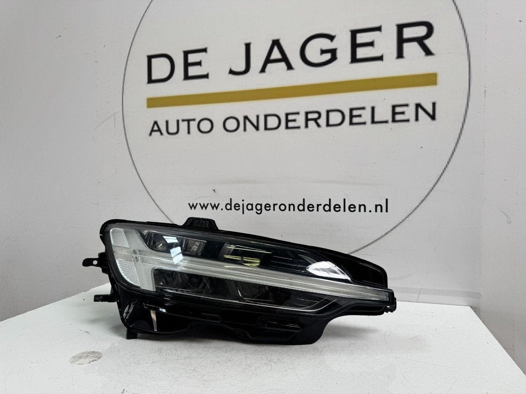 VOLVO V60 S60 FULL LED HIGH BEAM KOPLAMP RECHTS 32228810, Auto-onderdelen, Verlichting, Gebruikt, Gunnar Engellaus vag 8
405 31  Gothenburg, SE