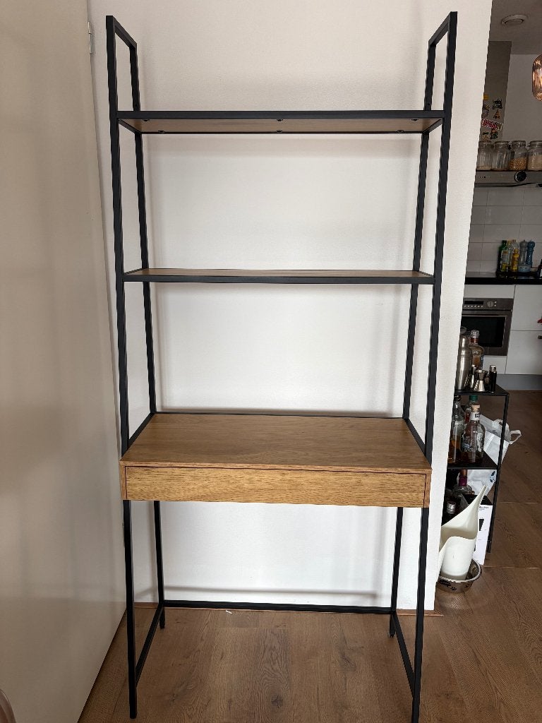 Klein bureau met planken en lade. Leen Bakker Kyan serie, Ophalen, Hout, 37 cm, 77 cm