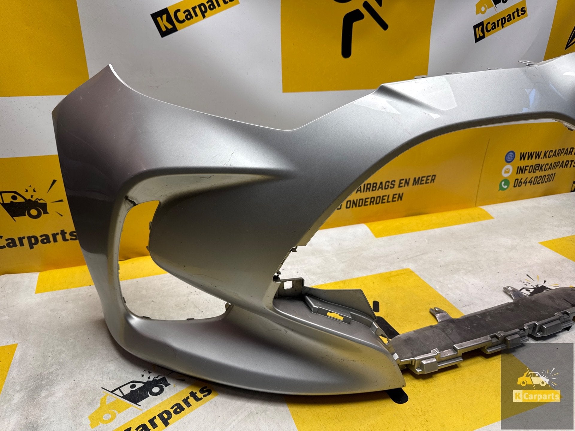 Bumper Toyota Yaris Voorbumper 52119-K0050 2019-Heden, Info@fabrikant.eu, Ophalen of Verzenden, Toyota, Bumper