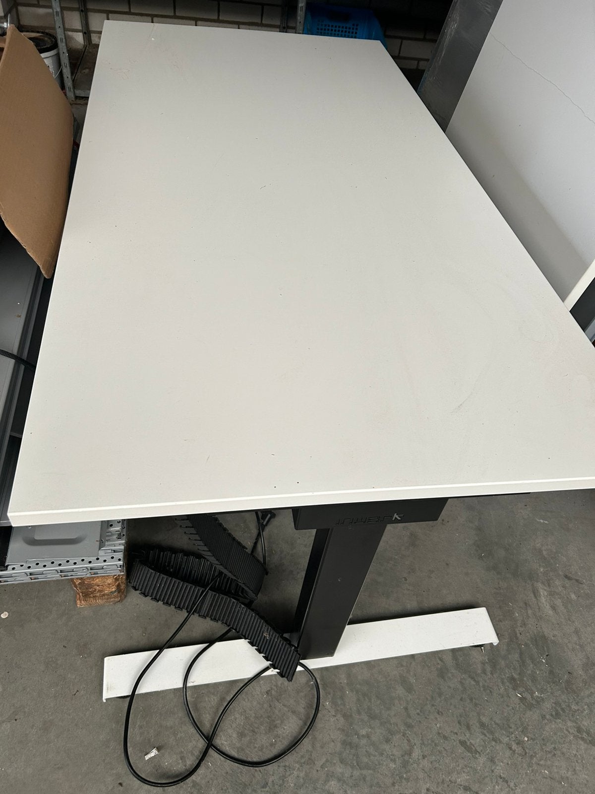 Bureau in hoogte verstelbaar. Elektr.  160/80, Ophalen, In hoogte verstelbaar, Zo goed als nieuw