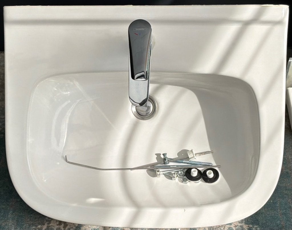 Sphinx wastafel met Hansgrohe kraan, spiegel & planchet, Ophalen, Gebruikt, Wastafel
