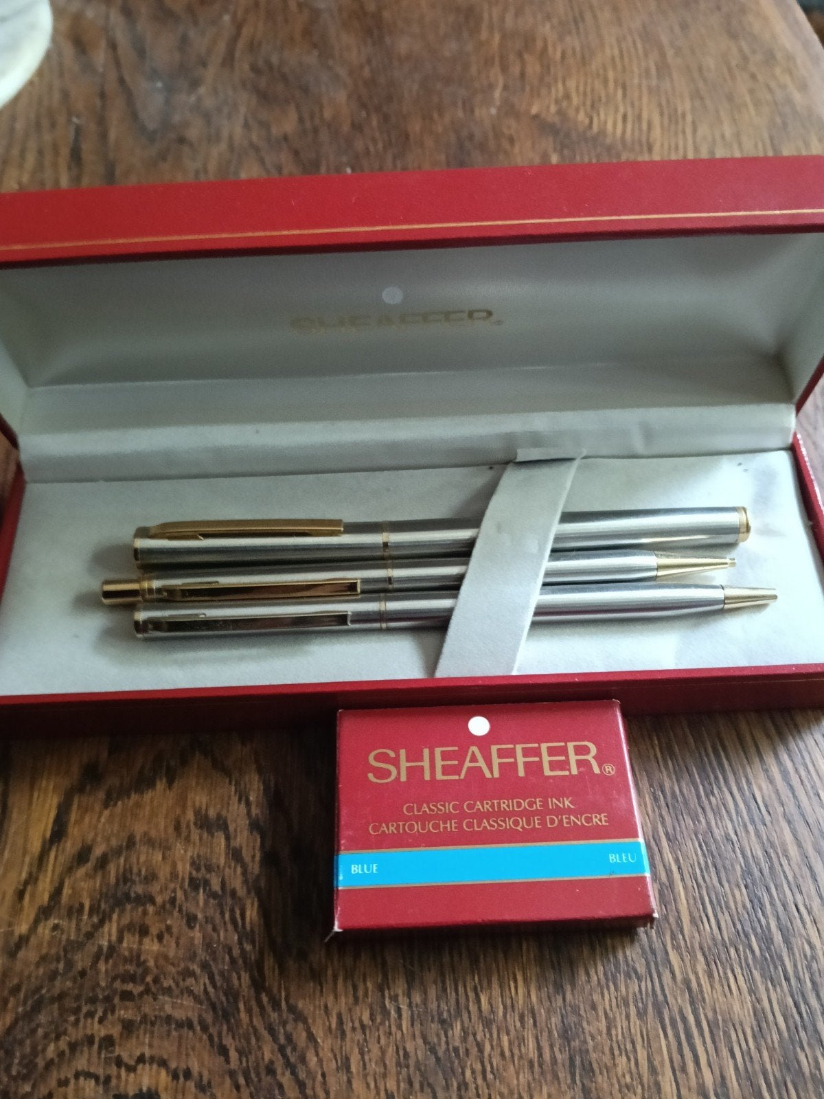 Sheaffer Pennenset met doosje en inktpatronen, Verzamelen, Gebruikt, Met doosje, Ophalen of Verzenden, Pennenset