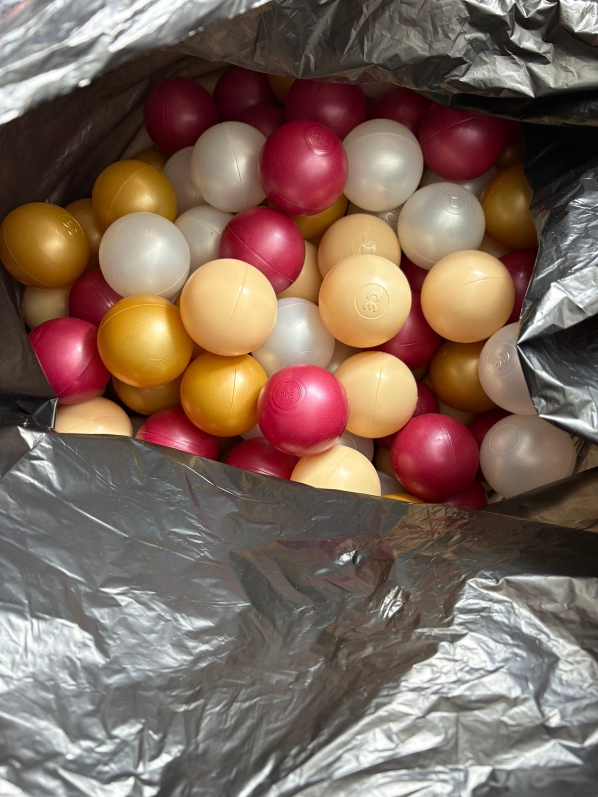 Grote vuilniszak vol ballenbak ballen, Ophalen, Gebruikt, Jongen of Meisje