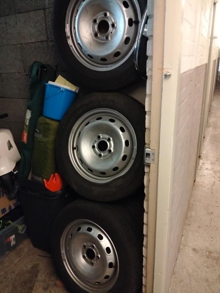 Opel vivaro stalen velgen, Ophalen, Opel