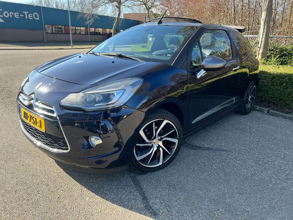 DS 3 Cabrio 1.2 PureTech 1955 Cruise control Camera Airco Tr, Auto's, DS, Voorwielaandrijving, Gebruikt, 1199 cc, Blauw