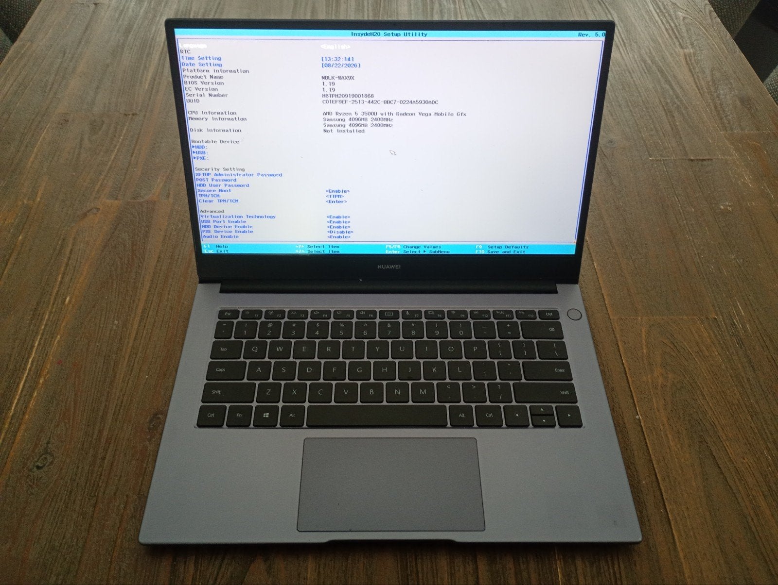 Huawei D14 Laptop - 8GB RAM, Inclusief Oplader, Computers en Software, 2 tot 3 Ghz, Qwerty, 8 GB, 14 inch