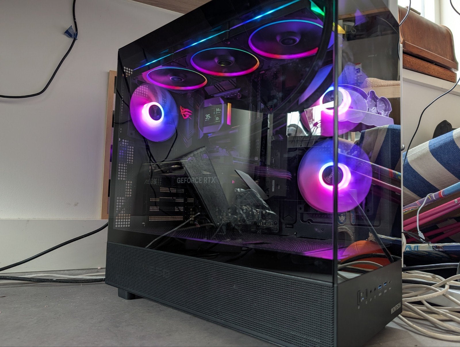 Super nette Game PC (RTX 4060 Ti / Ryzen 5 5600X / Watergeko, Ophalen, Zo goed als nieuw, Gaming, SSD