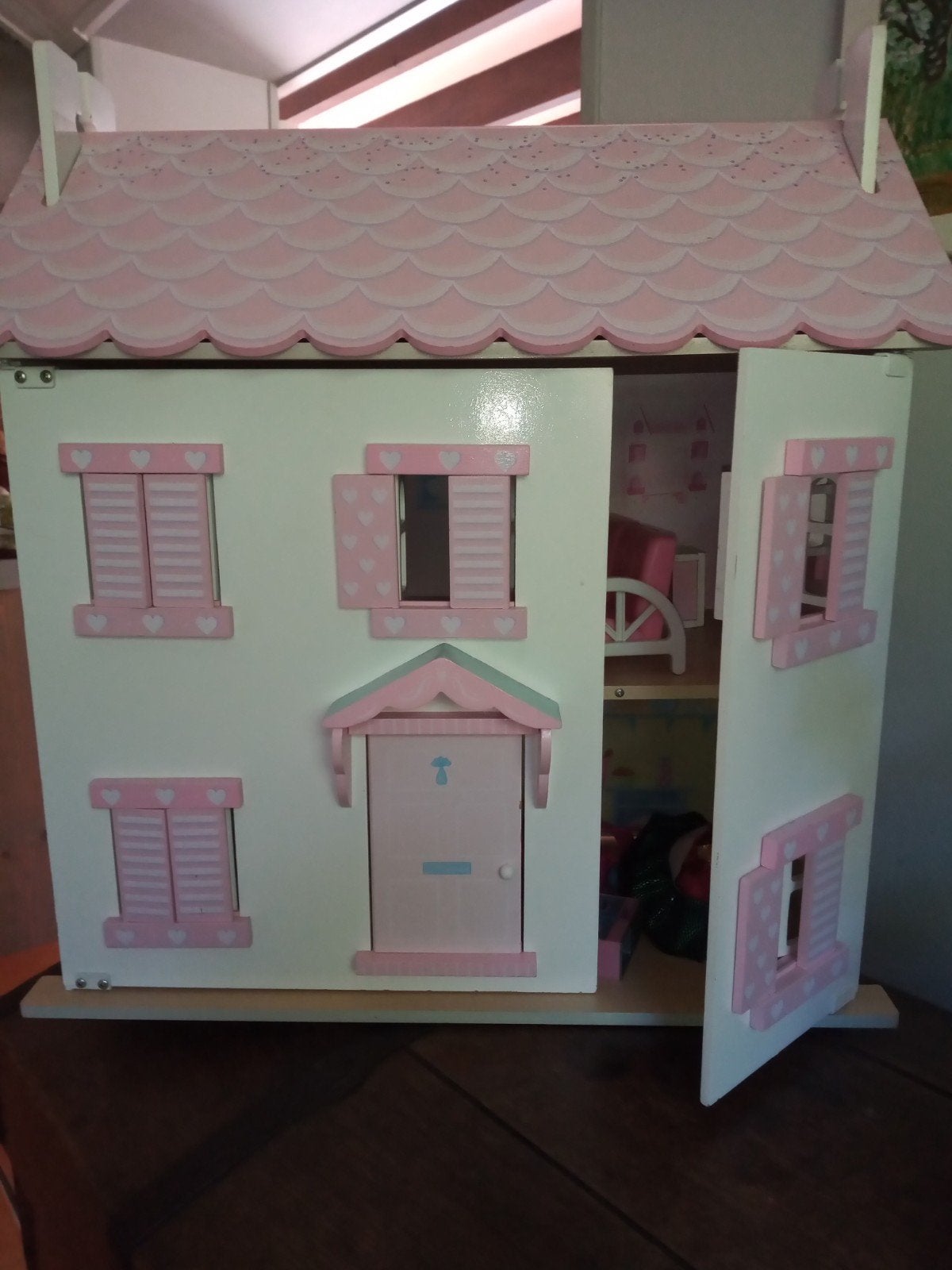 Te koop poppenhuis, Ophalen, Zo goed als nieuw, Poppenhuis