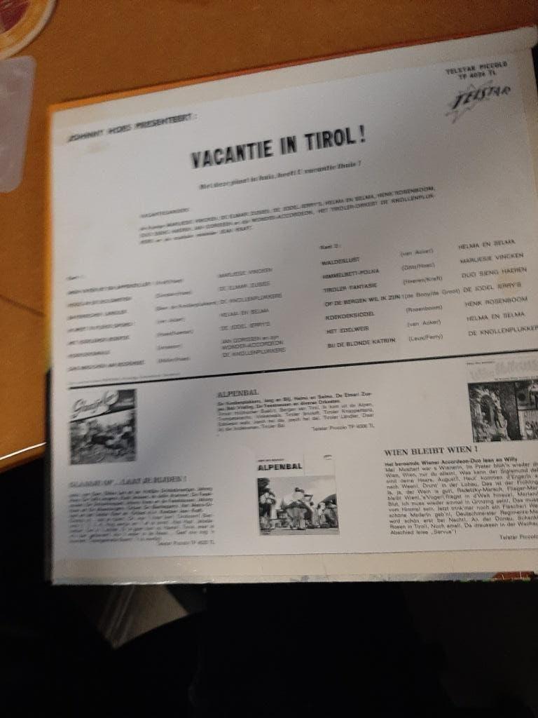 Telstar Johnny Hoes presenteert Vacantie In Tirol LP, Cd's en Dvd's, Vinyl | Nederlandstalig, Ophalen, Gebruikt, 12 inch, Levenslied of Smartlap