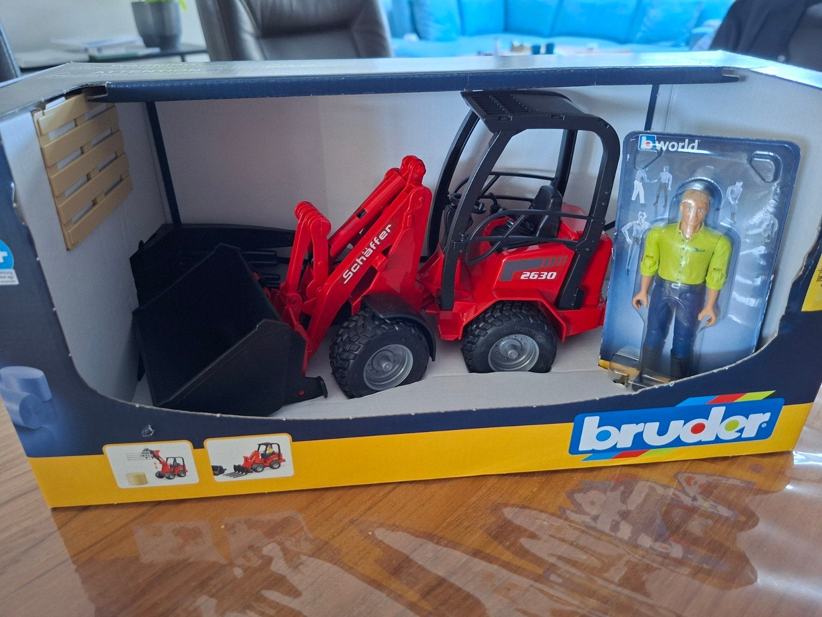 Bruder Schäffer 2630 T-lader met figuur en accessoires, Ophalen of Verzenden, Zo goed als nieuw