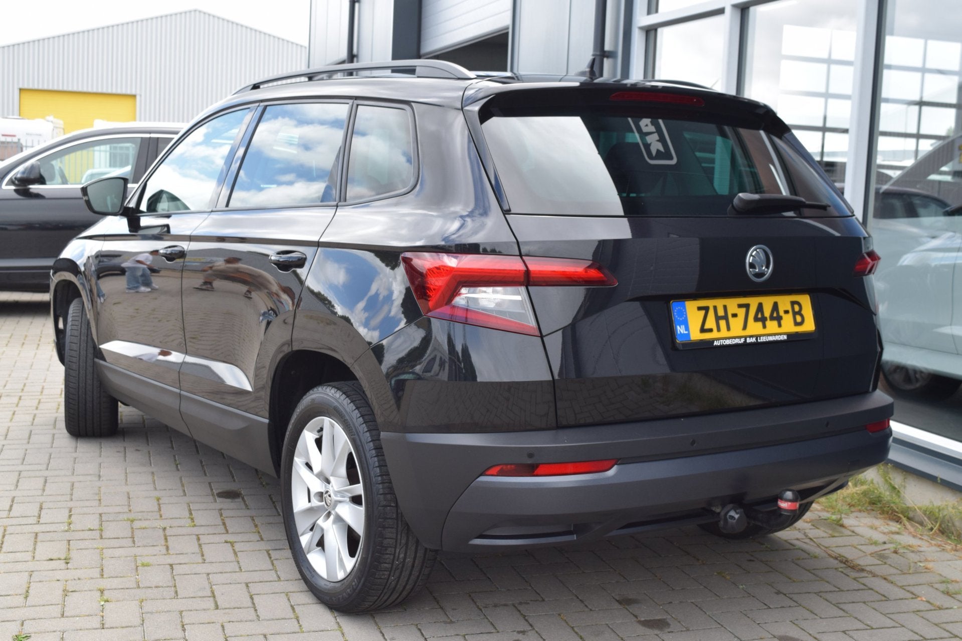 Skoda Karoq 1.0 TSI Ambition Business | Automaat | Clima | N, Automatische klimaatregeling, Stof, Gebruikt, 1261 kg