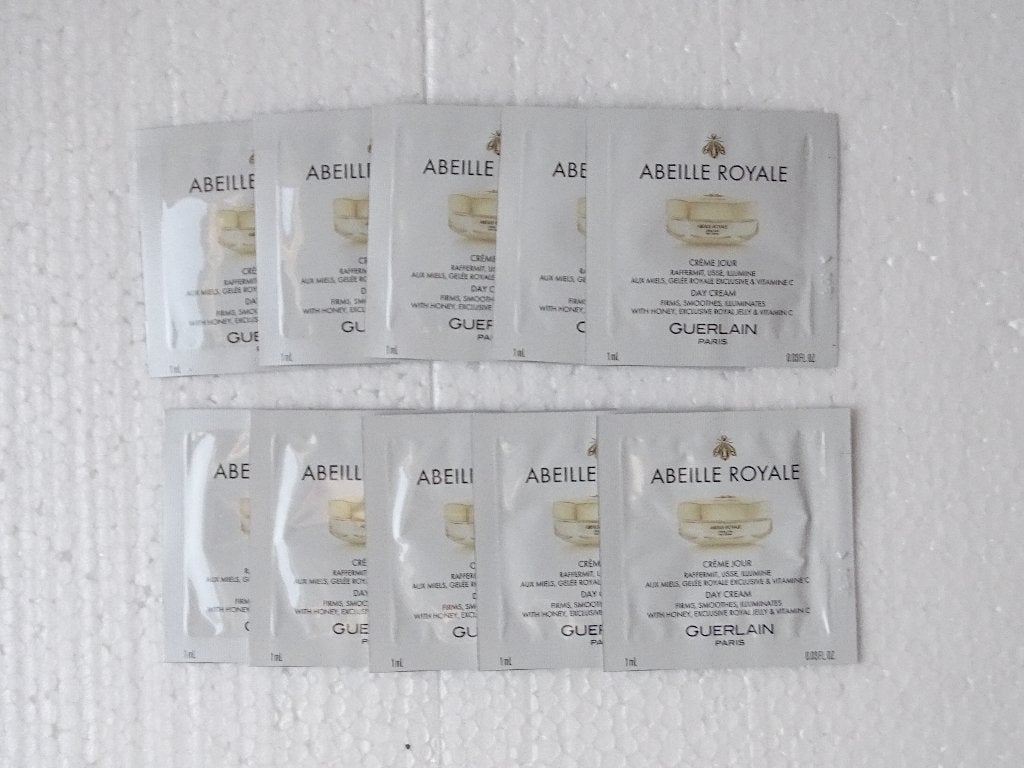 Guerlain Abeille Royale Day Cream (10 proefjes), Ophalen of Verzenden, Nieuw, Gehele gezicht, Verzorging