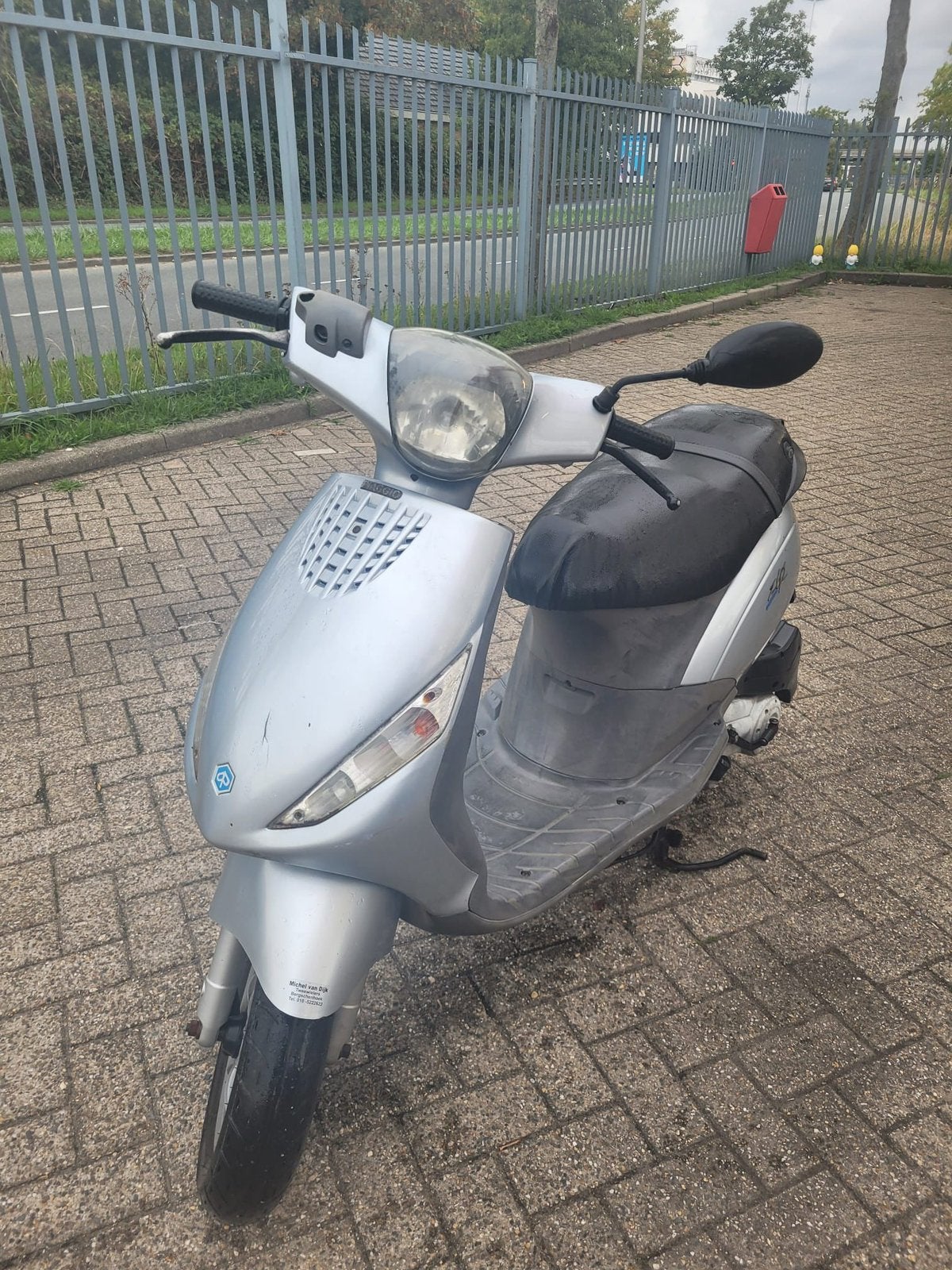 Zip snor scooter 2013, Fietsen en Brommers, Ophalen, Zo goed als nieuw, Benzine, Zip
