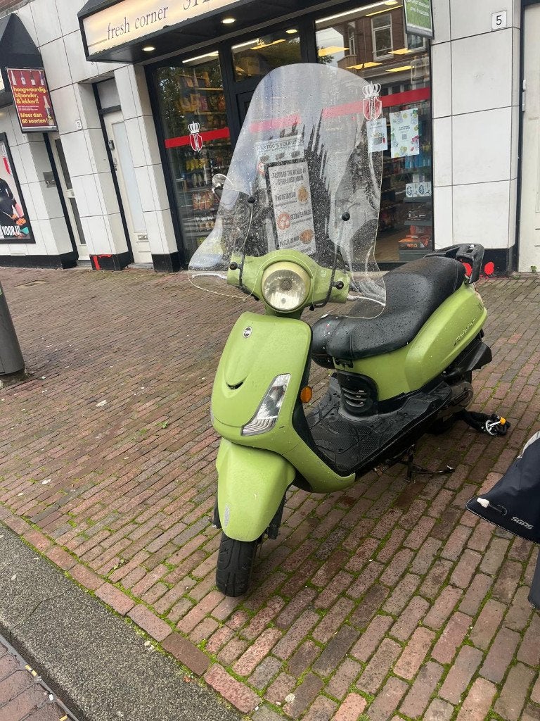 SYM Fiddle 2 | 2018 | 28.000 km | Opknapper / Onderdelen, Fietsen en Brommers, Ophalen, Gebruikt, Maximaal 45 km/u, Benzine
