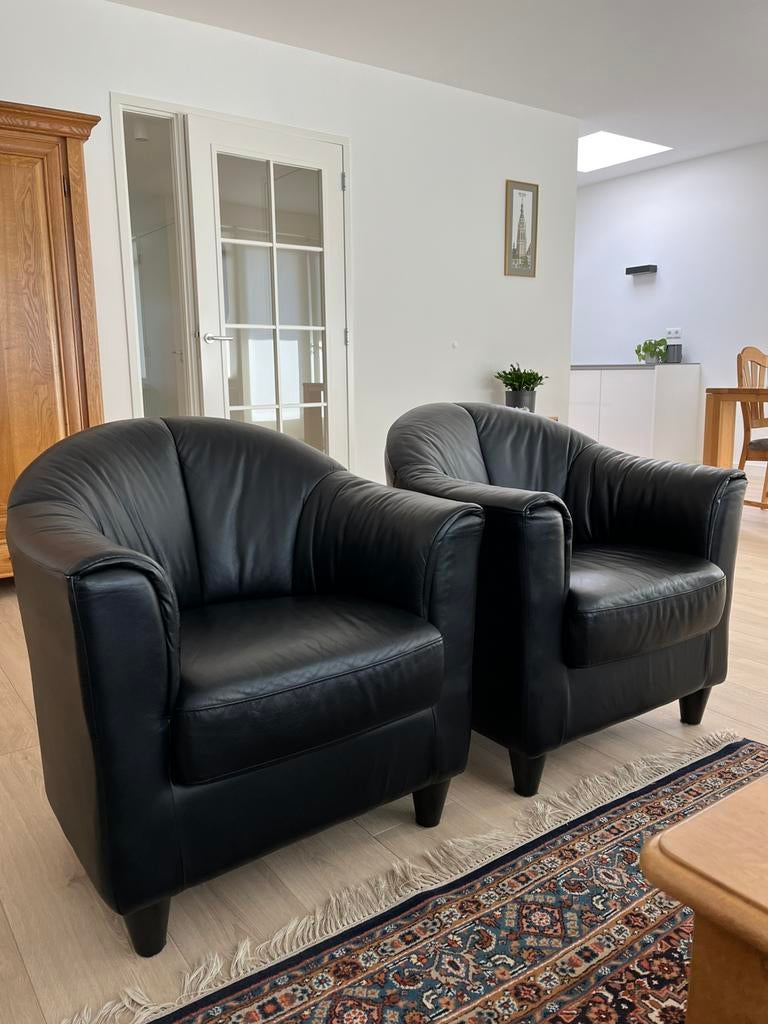 Twee zwarte leren fauteuils merk Leatherworld, Ophalen, Eenpersoons, 75 tot 100 cm, Zo goed als nieuw