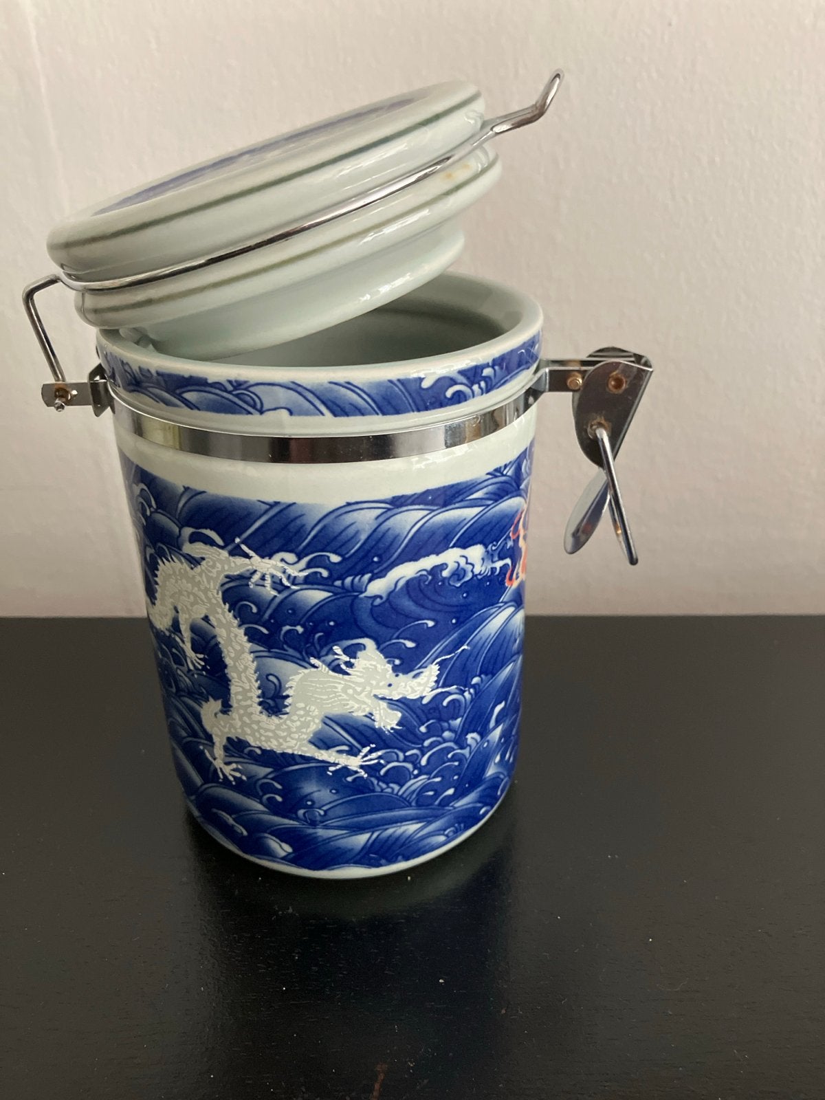 Vintage Chinees Porseleinen Voorraadpot met Drakenmotief, Ophalen of Verzenden