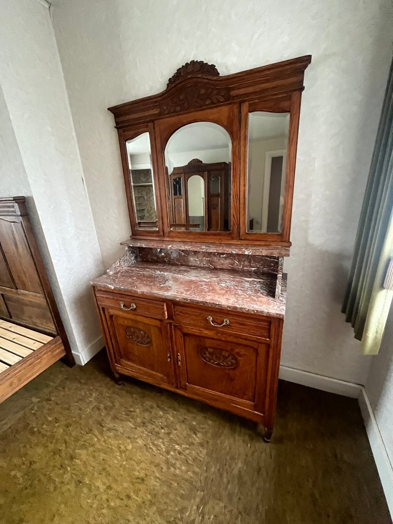 Antieke slaapkamer set: bed, kaptafel, kledingkast, Ophalen